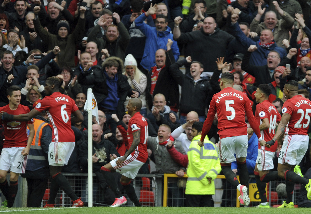 Can online betting fans rely on Manchester United to reach top four this week?