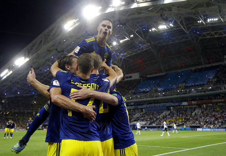 Ola Toivonen's goal puts Sweden ahead at the break in World Cup 2018