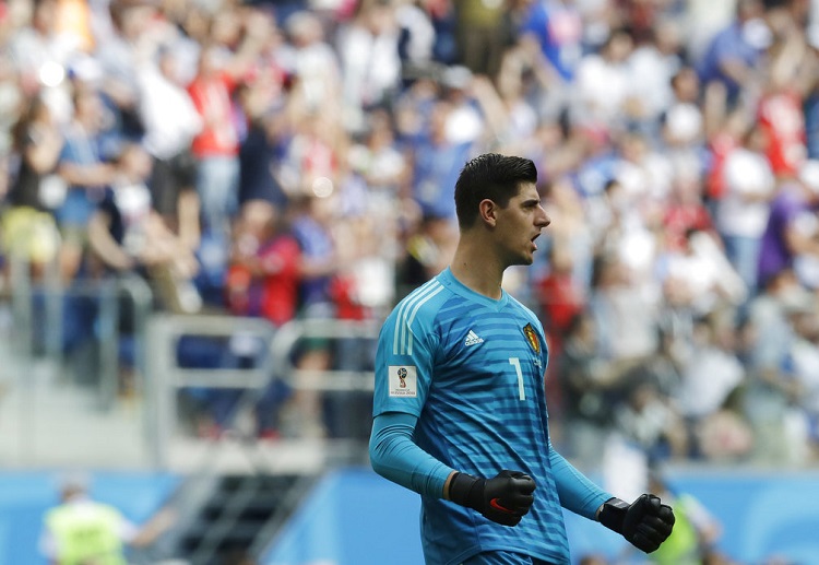 Thibaut Courtois giành được danh hiệu Golden Glove