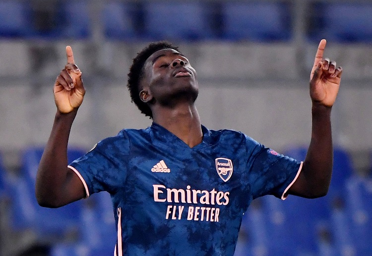 부카요 사카가 피지의 페널티킥을 무효화하며 아스널과 벤피카는 유로파리그에서 1-1 무승부를 거두었다.