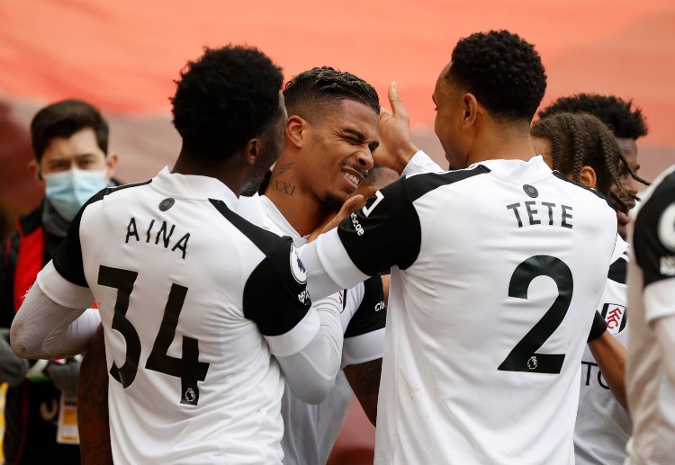 Tỉ số Premier League 2021 Liverpool 0-1 Fulham.