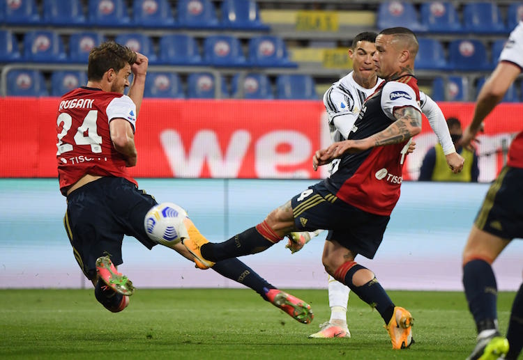 စီးရီးအေ တန်းဆင်းဇုန်ထဲမှာ ရုန်းကန်နေရတဲ့ ကက်ဂလီယာရီ ကတော့ ချန်ပီယံလောင်း စိတ်ဓာတ်နဲ့ ကစားနေတဲ့ အင်တာမီလန်နဲ့ တွေ့တာမို့လို့ ဒီပွဲကနေ ဘာဆိုဘာမှ မျှော်လင့်နိုင်ဖို့ မရှိပါဘူး။