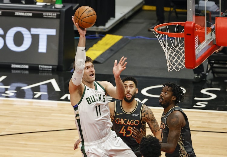 NBA 2021: Cả Milwaukee Bucks lẫn Brooklyn Nets đều đã chắc suất vào thẳng vòng Playoffs 2021