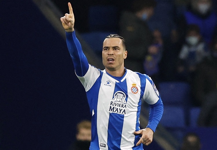 Espanyol's Raul de Tomas is hoping for a La Liga win against Sevilla