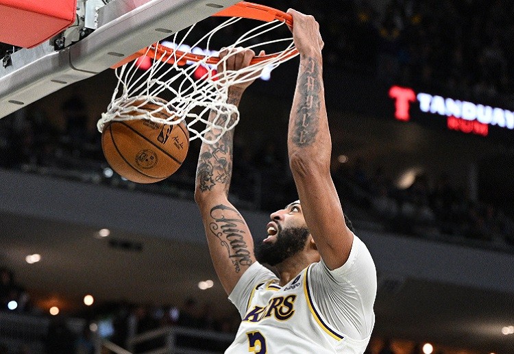 Anthony Davis is dominating, but flu-like symptoms loom over him and the Lakers in their next NBA game