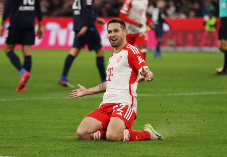 Raphael Guerreiro từng là một hậu vệ hàng đầu tại Bundesliga