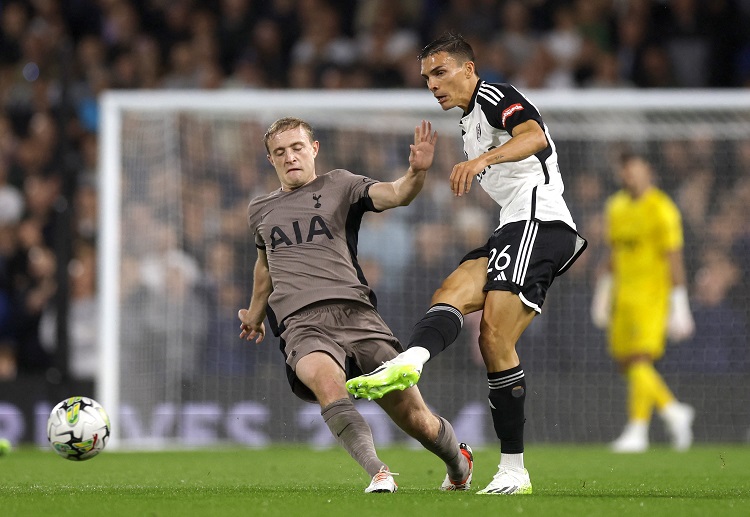 Fulham đã hủy diệt West Ham ở trận lượt đi Premier League mùa này