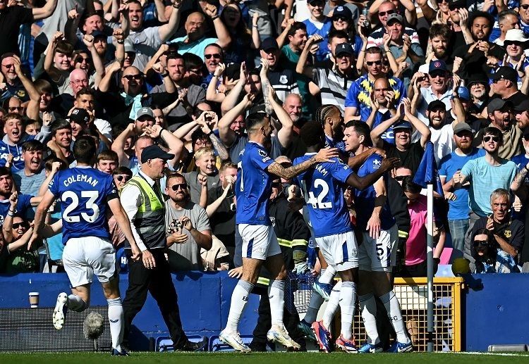 Everton are seeking to snap their Premier League losing streak against Aston Villa