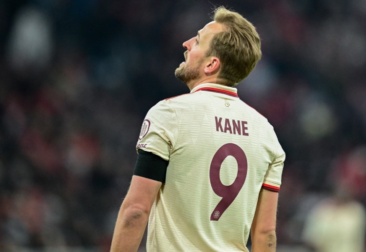 ဟယ်ရီကိန်းဟာ ပရီးမီးယားလိဂ် ကလပ် တော့တင်ဟမ်ဟော့စပါးမှာ ပြိုင်ပွဲစုံ ၄၃၄ ပွဲ ကစားပြီးတော့ ဂိုး ၂၈၀ သွင်းယူပေးခဲ့သူ ဖြစ်ပါတယ်။