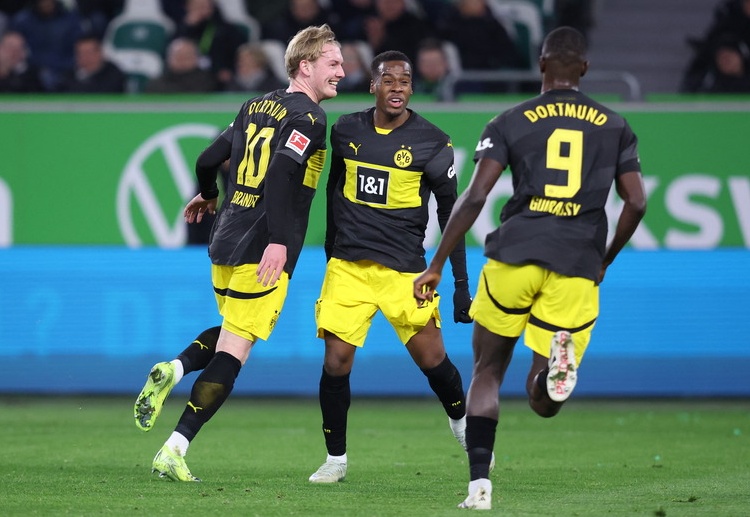 ဂစ်တန်စ်ဟာ မန်ချက်စတာစီးတီး အကယ်ဒမီထွက် ကစားသမား ဖြစ်ပြီး ၂၀၂၀ ခုနှစ်မှာ ဂျာမန် ဘွန်ဒက်စ်လီဂါကို ပြောင်းရွှေ့ခဲ့ပြီး ပြီးခဲ့တဲ့ ရာသီ ကလည်း အကောင်းဆုံး ခြေစွမ်းပြနိုင်ခဲ့ပါတယ်။