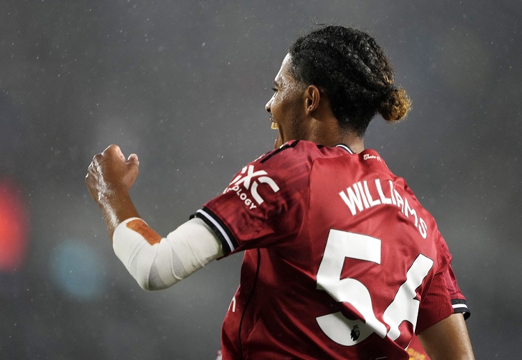 英超夏季赛 小将伊森·威廉姆斯替补登场后为曼联攻入第四球。