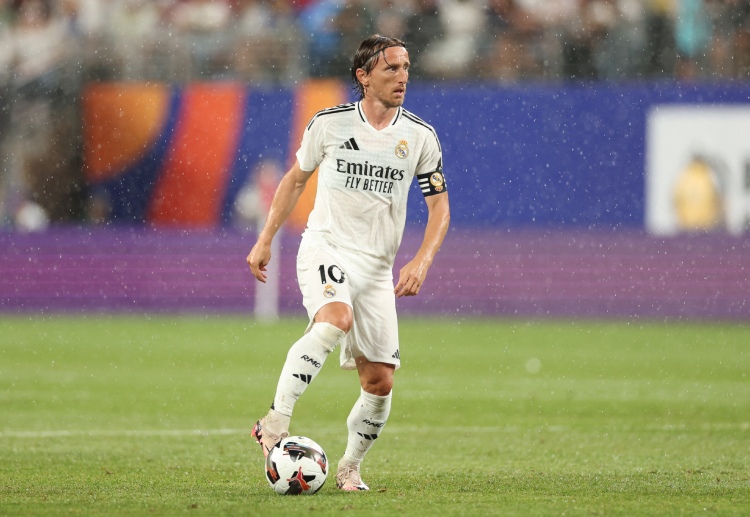 意甲联赛 在与巴黎圣日耳曼的世俱杯半决赛中,莫德里奇替补登场,完成了他在皇马的最后一场比赛。