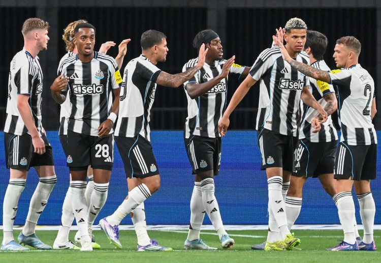 Newcastle để thua sát nút Arsenal ở trận Giao hữu