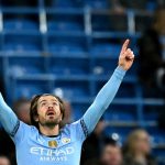 ဂရီးလစ်ရှ်က မန်စီးတီး အတွက် ပွဲပေါင်း ၁၅၀ ကျော် ကစားပေးခဲ့ပြီး ပရီးမီးယားလိဂ် ဖလား ၃ ကြိမ်၊ ချန်ပီယံလိဂ်နဲ့ အက်ဖ်အေဖလား တို့ကို ဆွတ်ခူးနိုင်ခဲ့သူ ဖြစ်ပါတယ်။