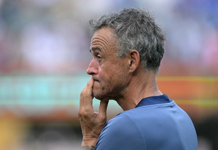 ဒွန်နာရမ်းမားဟာ ပြီးခဲ့တဲ့ ရာသီက ပီအက်စ်ဂျီ အတွက် အရေးပါတဲ့ ကစားသမား တစ်ဦး ဖြစ်ခဲ့ပြီး လီဂူးဝမ်း အပါအဝင် ပြည်တွင်း ဆုဖလား ကိုင်မြှောက်နိုင်ခဲ့ပါတယ်