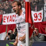 လက်ရှိမှာ ဟယ်ရီကိန်းက ပြီးခဲ့တဲ့ ရာသီက ဘွန်ဒက်စ်လီဂါ ချန်ပီယံဆုနဲ့ အတူ ကစားသမား ဘဝ ဖလား မရရှိတဲ့ ကျိန်စာဆိုးကို ချိုးဖျက်ထားနိုင်သူ ဖြစ်ပါတယ်။