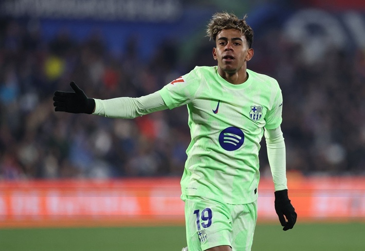 တကယ်တမ်း အချက်အလက်တွေအရ ကြည့်မယ် ဆိုရင်လည်း အူစမန်နီ ဒမ်ဘီလီဟာ ဒီနှစ် ဘယ်လွန်ဒေါဆုကို ရရှိဖို့ အထိုက်တန်ဆုံးလို့ သတ်မှတ်ရမှာ ဖြစ်ပါတယ်။