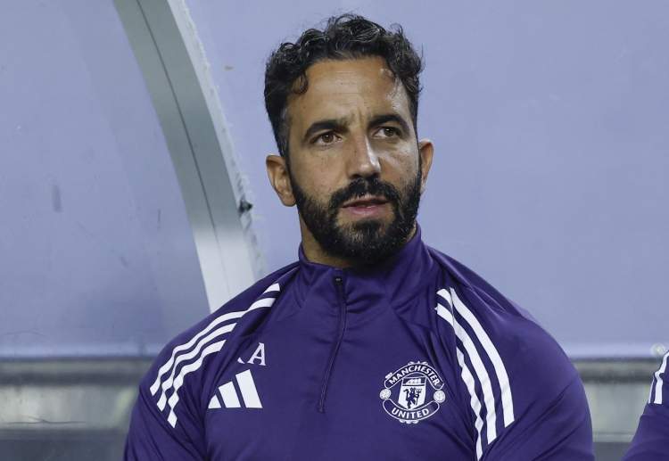 ဒါ့အပြင် ပရီးမီးယားလိဂ် ထိပ်သီးတို့ အနေနဲ့ အမော်ရင်ကို ထုတ်ပယ်ခဲ့ရင် ပေါင် ၁၂ သန်း လျော်ကြေးပေးရမယ့် အခြေအနေလည်း ရှိနေပါသေးတယ်။