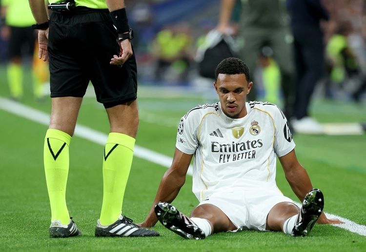 ထရန့် အလက်ဇန္တား အာနိုးလ်ဟာ ပြီးခဲ့တဲ့ ဇွန်လ ကမှ လစ်ဗာပူးလ် ကနေ လာလီဂါ ထိပ်သီး ကလပ်ဆီ အလွတ်ကြေးနဲ့ ပြောင်းရွှေ့ခဲ့သူပါ။