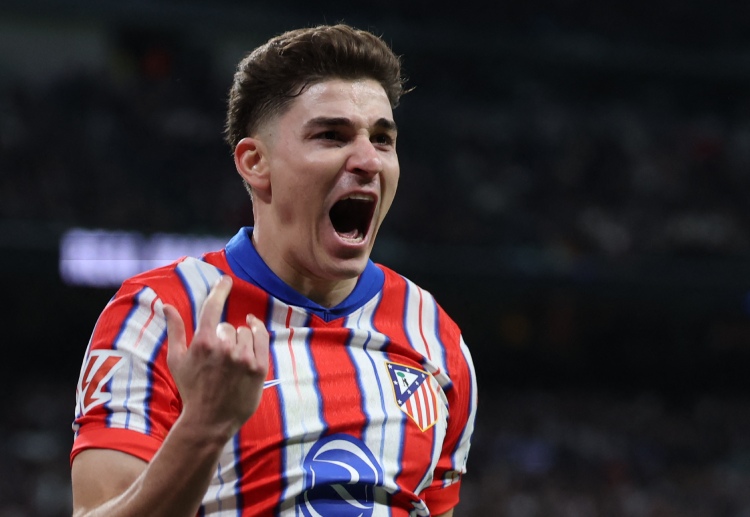 အဲလ်ဗာရက်ဇ်ဟာ မန်ချက်စတာစီးတီးမှာ (၂) ရာသီ အတွင်း ပရီးမီးယားလိဂ် အပါအဝင် ပွဲပေါင်း (၁၀၀) ကျော် ကစားခဲ့ကာ (၃၆) ဂိုးသွင်း (၁၈) ဂိုးအထိ ဖန်တီးပေးထားနိုင်ခဲ့ပါတယ်။