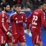 欧冠联赛 埃基蒂克攻破旧主球门后，并未庆祝，而是双掌合十致意。