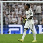 ဗင်နီးစီးယပ်စ်ဟာ လာလီဂါ ကလပ်မှာ တစ်ပတ်ကို ပေါင် ၃၅၀,၀၀၀ အထိ လစာငွေ ရရှိနေသလို သူ့ရဲ့ လက်ရှိ ဈေးကွက် တန်ကြေး ကလည်း ပေါင် သန်း ၁၃၀ ဝန်းကျင် ရှိနေပါတယ်။