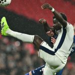 世界杯预选赛 萨卡状态出色，近三场国家队比赛参与三粒进球。