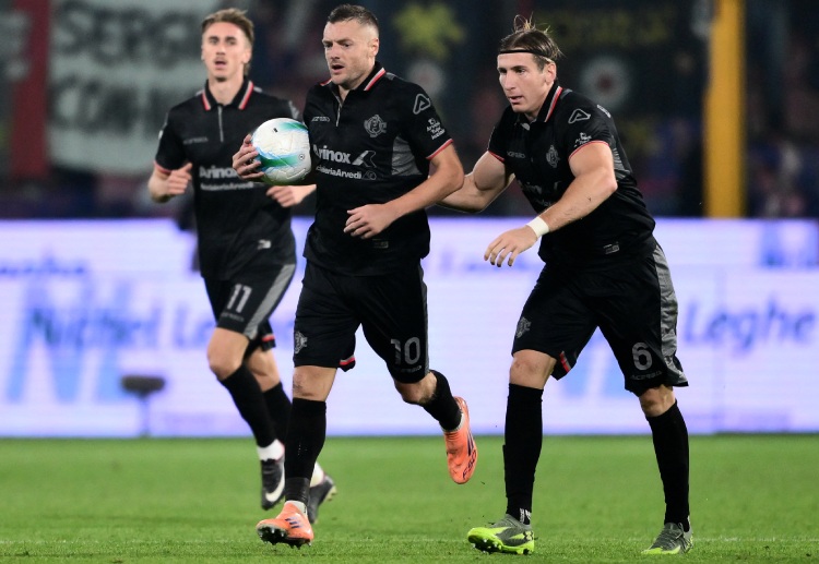 意甲联赛 克雷莫纳锋线由博纳佐利和资深球员瓦尔迪领衔。