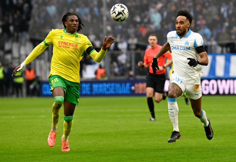 欧冠联赛 马赛的奥巴梅扬全力争取首发机会，为球队争取欧冠三连胜出力。