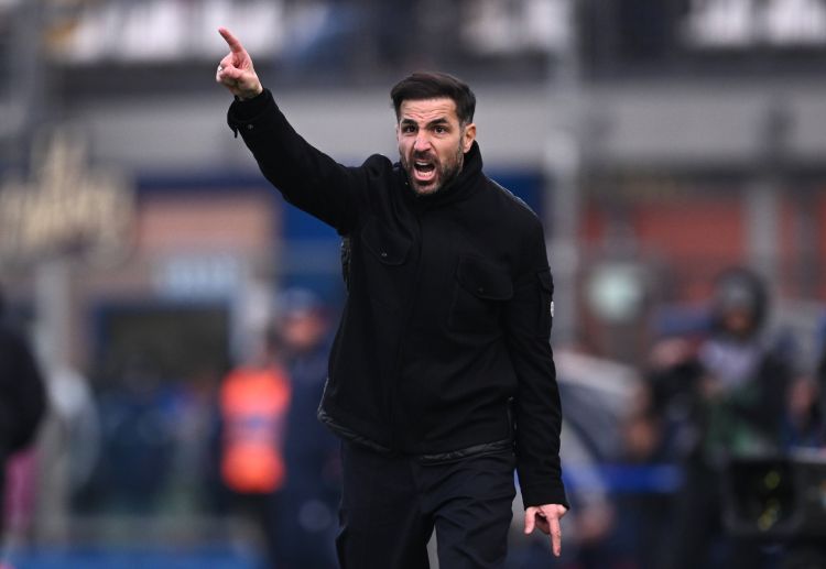 ပရီးမီးယားလိဂ် ကလပ် ချဲလ်ဆီး ကြယ်ပွင့်ဟောင်း အီဒင် ဟာဇတ်ဟာ ပြီးခဲ့တဲ့နွေရာသီတုန်းက ကိုမို နည်းပြ ဖာဘရီဂတ်စ်နဲ့ ချဲလ်ဆီးကို ပြန်လာဖို့ ကိစ္စတွေနဲ့ ပတ်သတ်လို့ ဆွေးနွေး ဖြစ်ခဲ့ကြတယ်လို့ ဖွင့်ဟခဲ့ပါတယ်။