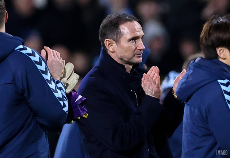 လမ်းပတ်ဟာ ပရီးမီးယားလိဂ် သမိုင်းမှာ ဂိုးအများဆုံး သွင်းယူထားတဲ့ ကွင်းလယ်လူ ဖြစ်ပြီး စုစုပေါင်း ၁၇၇ ဂိုး သွင်းယူခဲ့ပါတယ်။