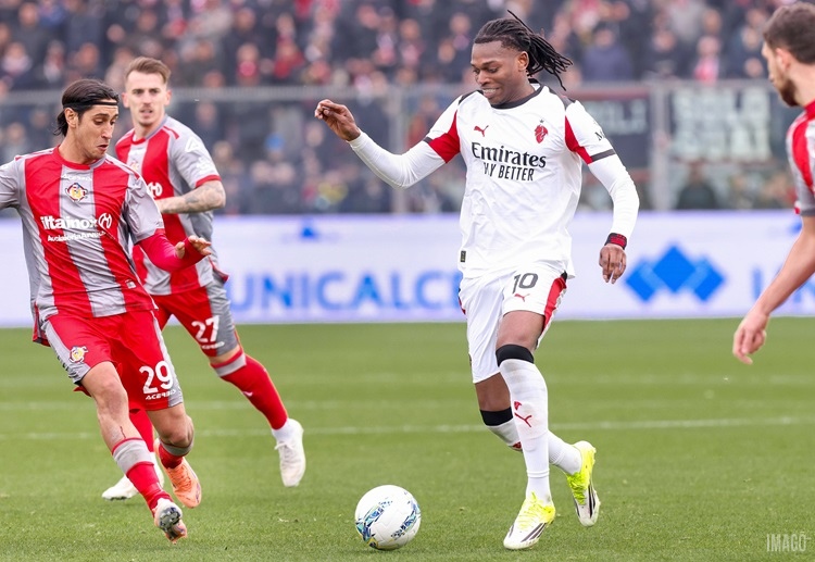 အေစီမီလန်ဟာ လာမယ့် တပတ် မှာတော့ မြို့ခံပြိုင်ဘက် အင်တာမီလန်နဲ့ "Derby della Madonnina" စီးရီးအေ ပွဲစဉ်ကို ရင်ဆိုင်ရမှာ ဖြစ်ပါတယ်။