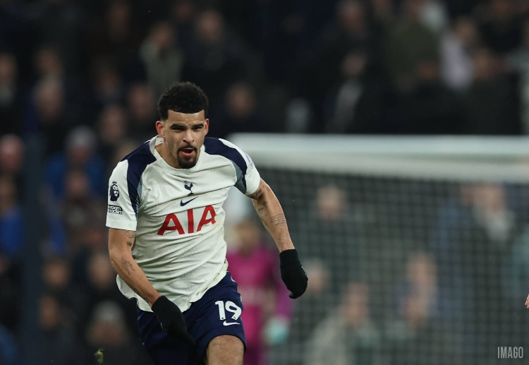 ဒါ့အပြင် ၂၀၀၄ ခုနှစ် နောက်ပိုင်း ပထမဆုံးအကြိမ် အဖြစ် ပရီးမီးယားလိဂ် (၅) ပွဲ ဆက်တိုက် ရှုံးနိမ့်ခဲ့တာပါ။