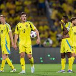 ဆွီဒင် လက်ရွေးစင် အသင်းဟာ ယူကရိန်းနဲ့ ကမ္ဘာ့ဖလား ခြေစစ်ပွဲ ပလေးအော့ဖ် ဆီမီးဖိုင်နယ်ကို စပိန် နိုင်ငံက Estadio Ciudad de Valencia ကွင်းမှာ သွားရောက် ကစားရမှာ ဖြစ်ပါတယ်။