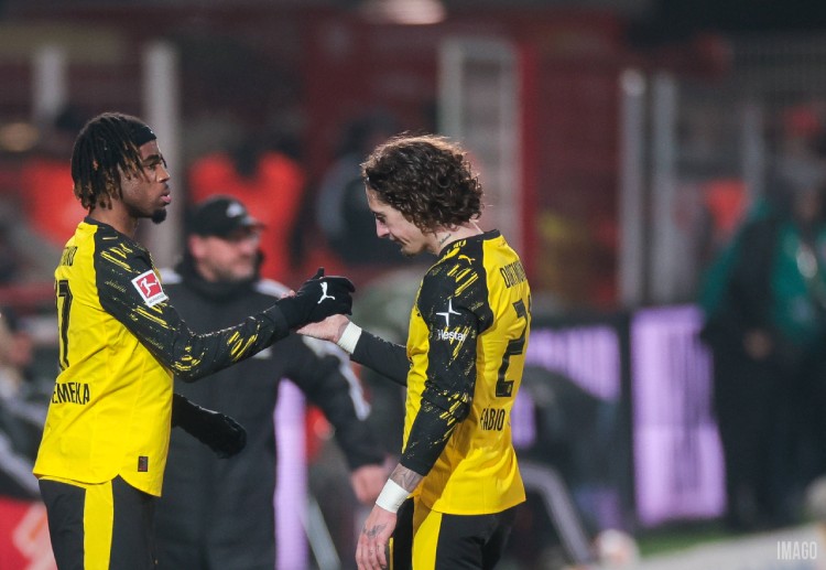 Bundesliga: Dortmund vẫn đang có vị trí thứ 2 trên BXH