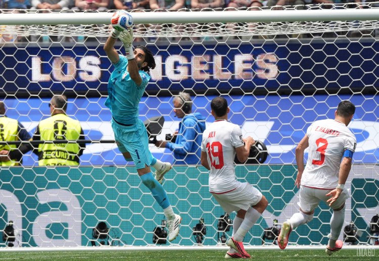 သူတို့ဟာ ကမ္ဘာ့ဖလား ပြိုင်ပွဲတွေမှာ ဂိုးမရဘဲ ကန်ချက်ပေါင်း ၆၉ ကြိမ် အထိ ရှိလာခဲ့ပြီး နောက်ဆုံး ကစားခဲ့တဲ့ ပြိုင်ပွဲ ၄ ကြိမ် ဆက်တိုက် နိုင်ပွဲပျောက်ဆုံးနေတာ ဖြစ်ပါတယ်။